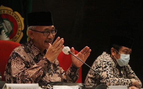 Oknum Komdigi Jadi Pelindung Judol, Ketum DPP LDII Tegaskan Pentingnya Perhatikan Akhlak Aparatur Negara