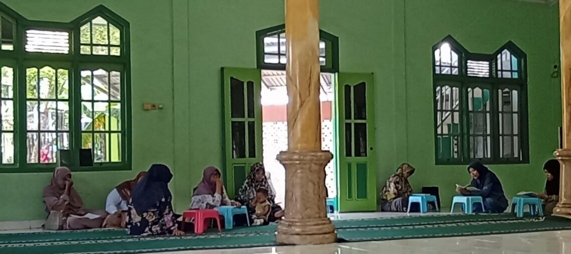 Pengajian Rutin Ibu-Ibu LDII Tungkal Ilir Jadi Sarana Peningkatan Keimanan Jamaah Setiap Jum’at